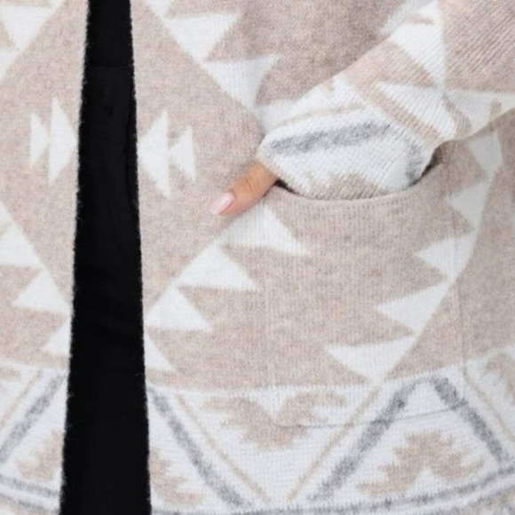 Frye Ladies' Patterned Cardigan Sweater Size XL - Picture 5 of 10